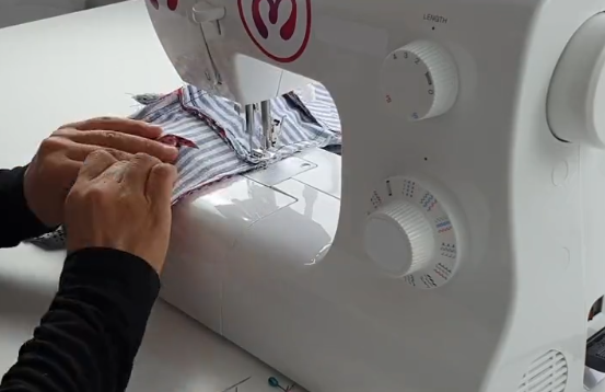 最简单用旧衣服做手工-第3张图片-图司机百科