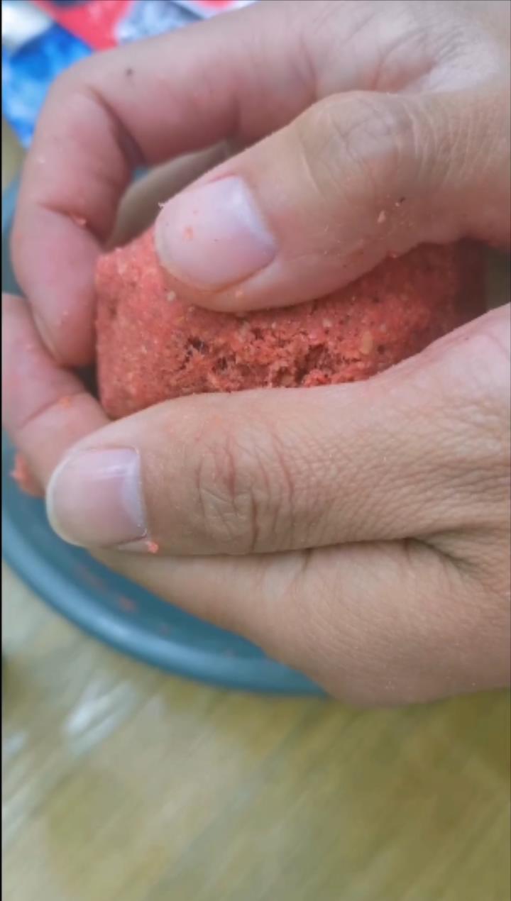 大鲫鱼饵料配方-第2张图片-图司机百科